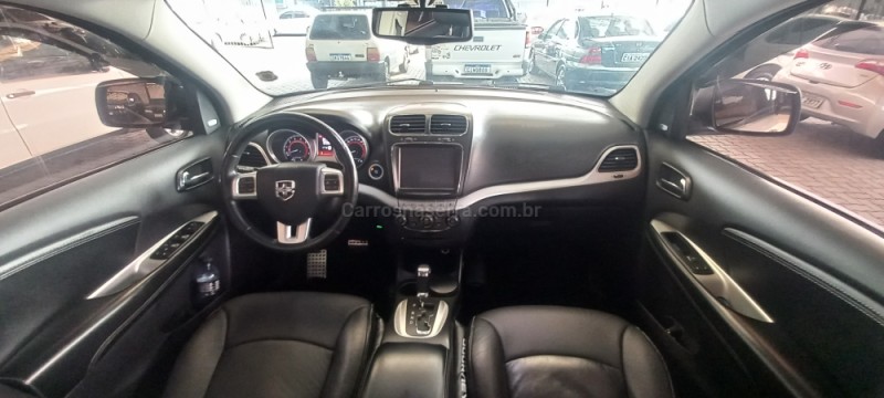 JOURNEY 3.6 RT V6 GASOLINA 4P AUTOMÁTICO - 2014 - CAXIAS DO SUL