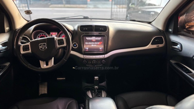 JOURNEY 3.6 RT V6 GASOLINA 4P AUTOMÁTICO - 2014 - CAXIAS DO SUL