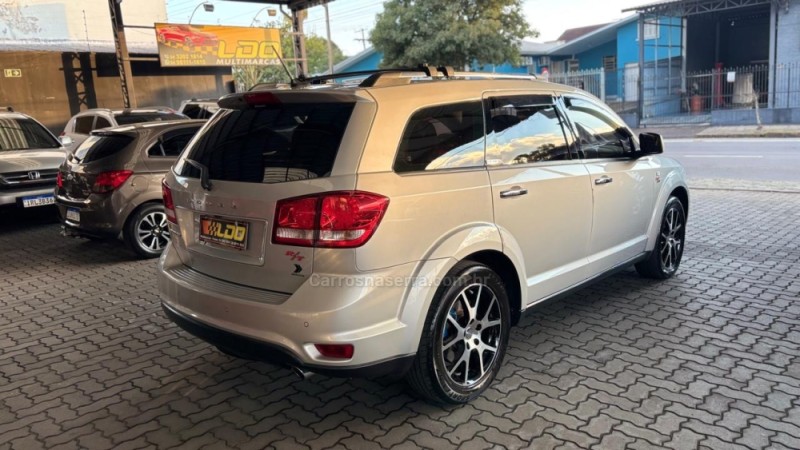 JOURNEY 3.6 RT V6 GASOLINA 4P AUTOMÁTICO - 2014 - CAXIAS DO SUL