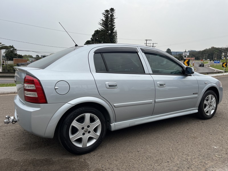 ASTRA 2.0 MPFI ADVANTAGE SEDAN 8V FLEX 4P MANUAL - 2008 - DOIS IRMãOS