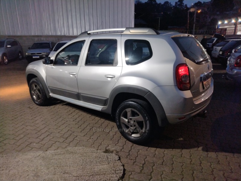 DUSTER 1.6 DYNAMIQUE 4X2 16V FLEX 4P MANUAL - 2013 - CAXIAS DO SUL