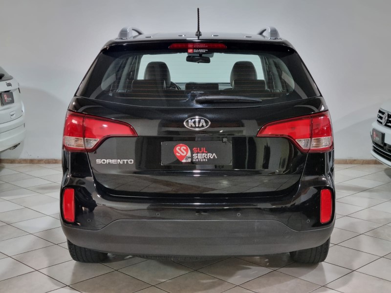 SORENTO 2.4 EX 4X2 16V GASOLINA 4P AUTOMÁTICO - 2015 - CAXIAS DO SUL