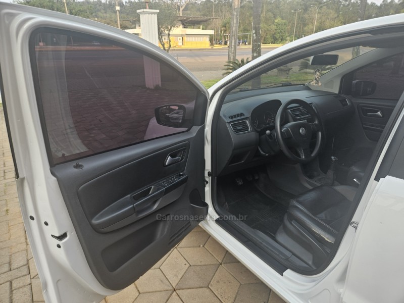 FOX 1.6 MI PRIME 8V FLEX 4P MANUAL - 2012 - BOM PRINCíPIO