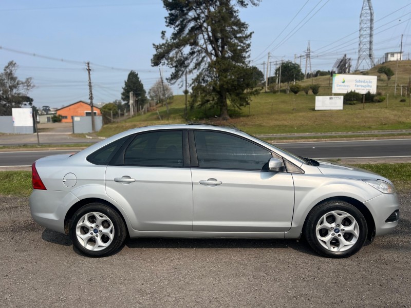 FOCUS 2.0 TITANIUM SEDAN 16V FLEX 4P AUTOMÁTICO