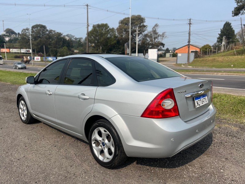 FOCUS 2.0 TITANIUM SEDAN 16V FLEX 4P AUTOMÁTICO - 2012 - FARROUPILHA