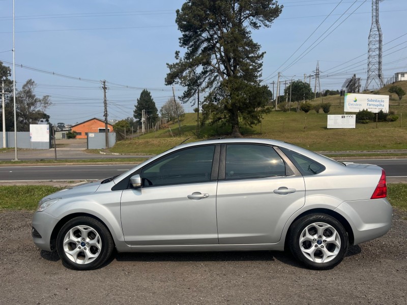 FOCUS 2.0 TITANIUM SEDAN 16V FLEX 4P AUTOMÁTICO - 2012 - FARROUPILHA