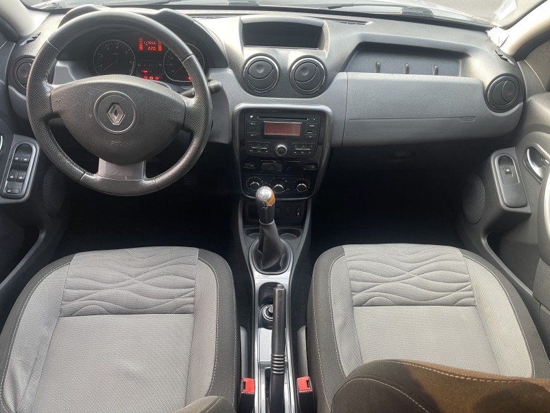 DUSTER 1.6 DYNAMIQUE 4X2 16V FLEX 4P MANUAL - 2013 - CAXIAS DO SUL