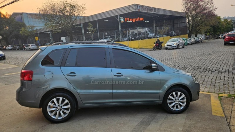 SPACEFOX 1.6 MI 8V FLEX 4P MANUAL - 2011 - CAXIAS DO SUL