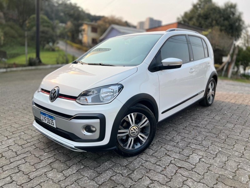 UP 1.0 TSI CROSS 12V FLEX 4P MANUAL - 2018 - BENTO GONçALVES