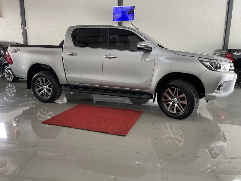 HILUX 2.8 SRX 4X4 CD 16V DIESEL 4P AUTOMÁTICO - 2016 - CAXIAS DO SUL