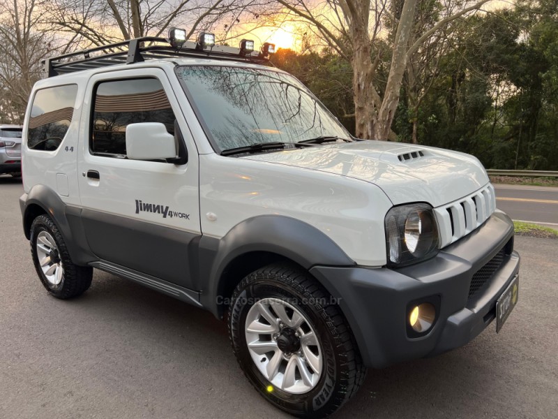 JIMNY 1.3 4WORK 4X4 16V GASOLINA 2P MANUAL - 2018 - DOIS IRMãOS