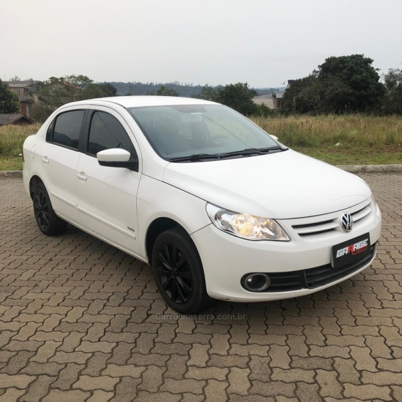 VOYAGE 1.0 MI 8V FLEX 4P MANUAL - 2012 - NOVA HARTZ