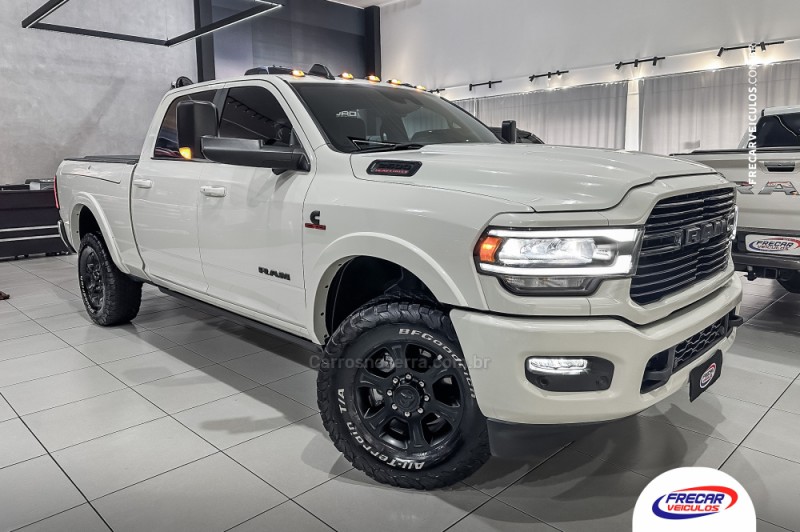 2500 LARAMIE 6.7 NIGHT ED TURBO CD 4X4 DIESEL 4P AUTOMÁTICO - 2022 - SARANDI