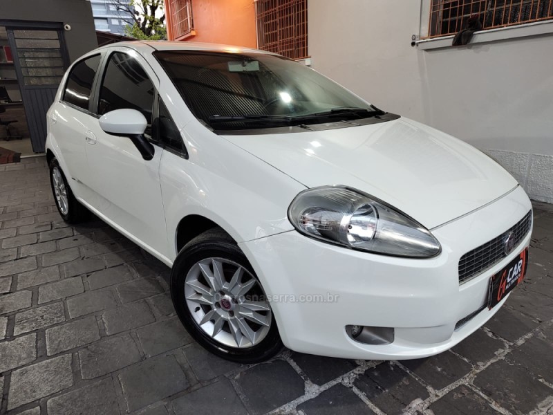 PUNTO 1.6 ESSENCE SP DUALOGIC 16V FLEX 4P AUTOMATIZADO - 2011 - CAXIAS DO SUL