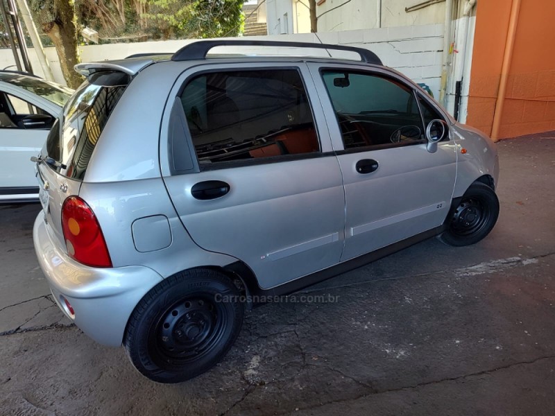 QQ 1.1 MPFI 16V GASOLINA 4P MANUAL - 2012 - CAXIAS DO SUL