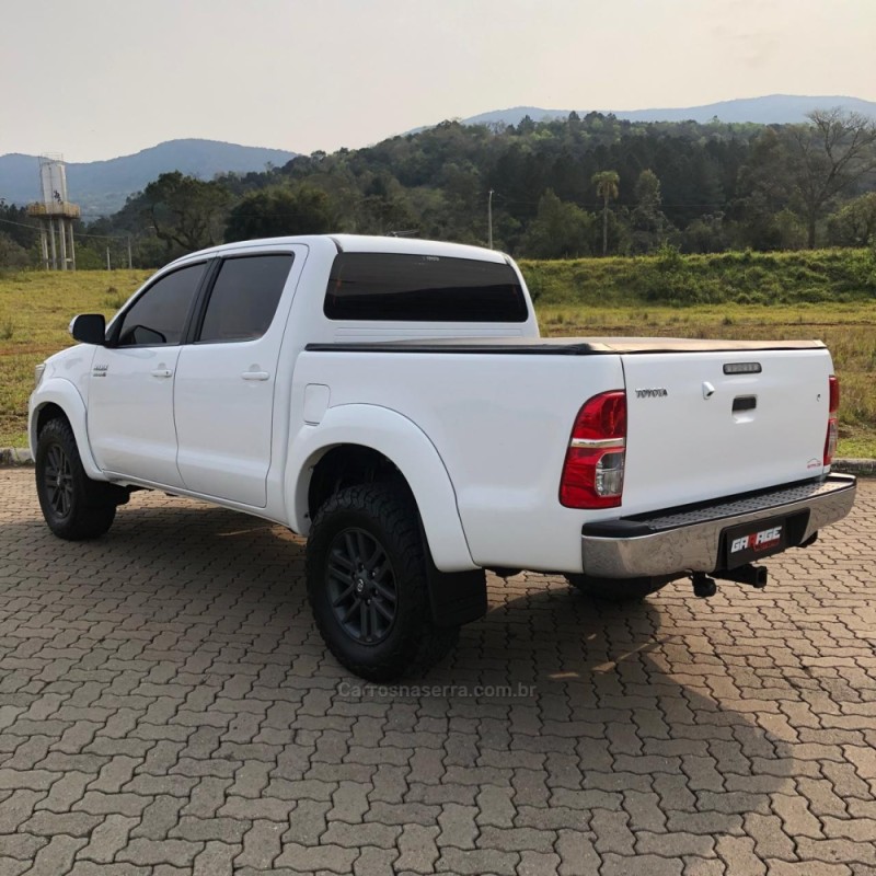 HILUX 3.0 SRV 4X4 CD 16V TURBO INTERCOOLER DIESEL 4P AUTOMÁTICO - 2015 - NOVA HARTZ