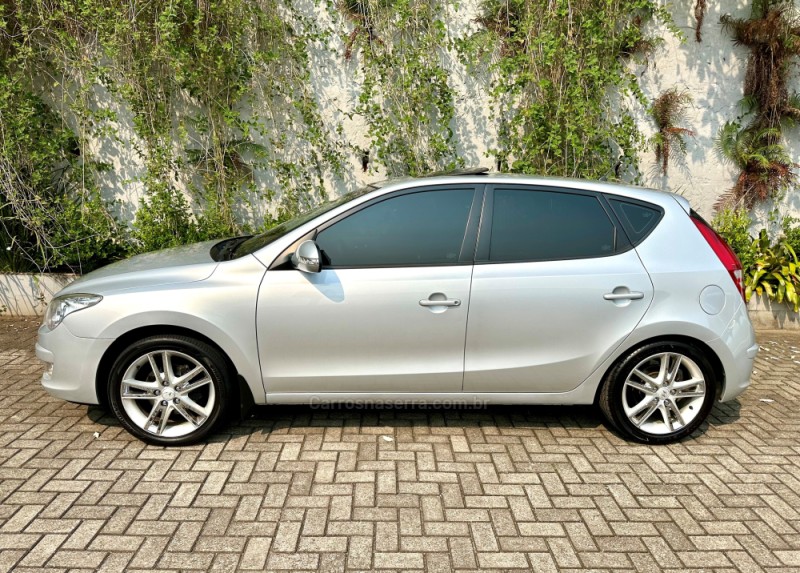 I30 2.0 MPFI GLS 16V GASOLINA 4P AUTOMÁTICO - 2011 - SAPIRANGA