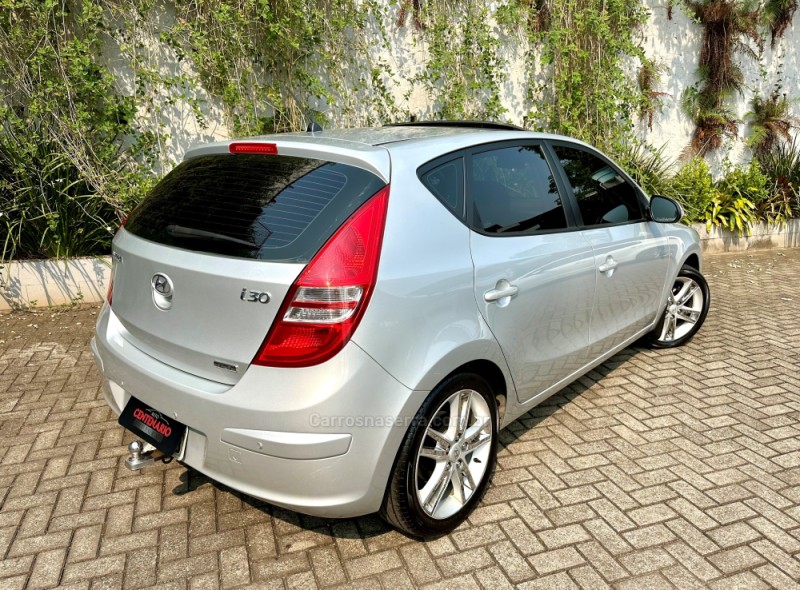 I30 2.0 MPFI GLS 16V GASOLINA 4P AUTOMÁTICO - 2011 - SAPIRANGA