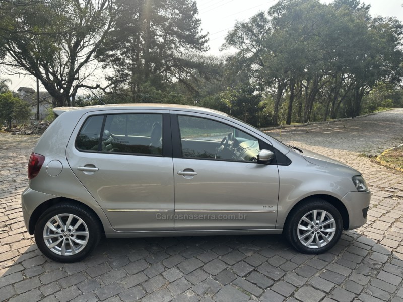 FOX 1.6 MI PRIME 8V FLEX 4P MANUAL - 2013 - NOVA PRATA