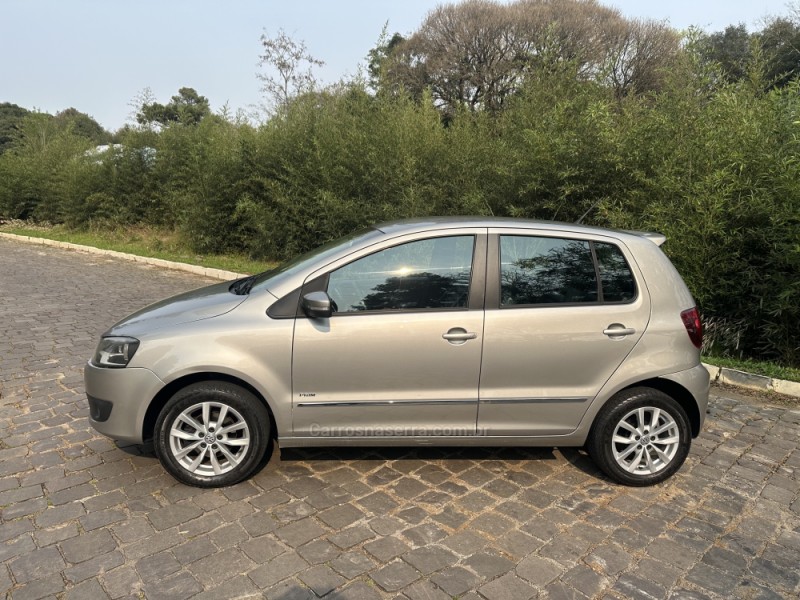 FOX 1.6 MI PRIME 8V FLEX 4P MANUAL - 2013 - NOVA PRATA