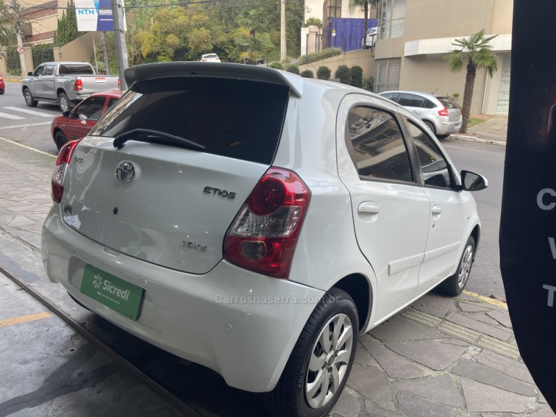 ETIOS 1.3 X 16V FLEX 4P MANUAL - 2016 - BENTO GONçALVES