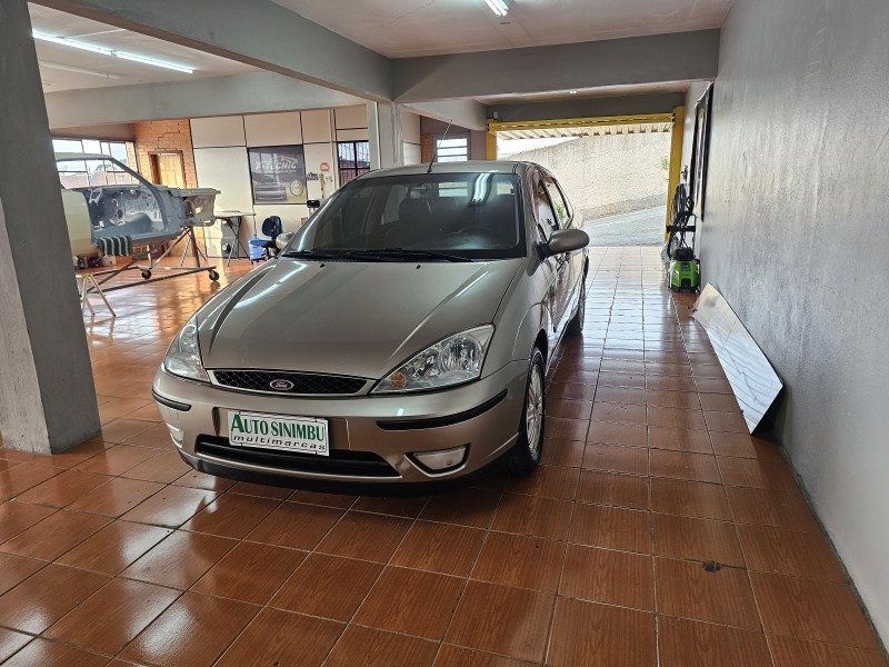 FOCUS 1.6 GLX SEDAN 8V GASOLINA 4P MANUAL