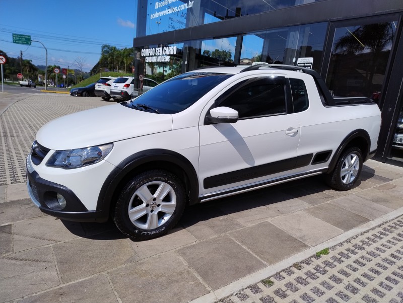 saveiro 1.6 cross ce 16v flex 2p manual 2013 caxias do sul