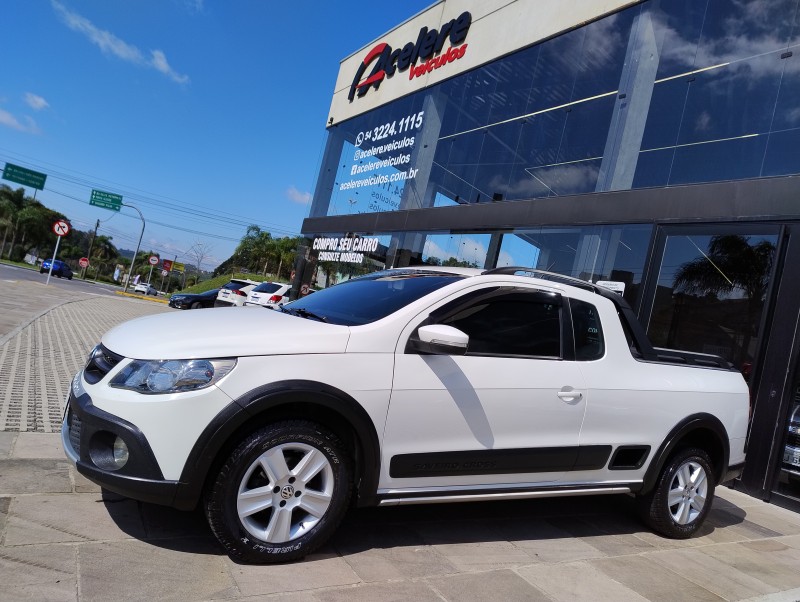 SAVEIRO 1.6 CROSS CE 16V FLEX 2P MANUAL - 2013 - CAXIAS DO SUL