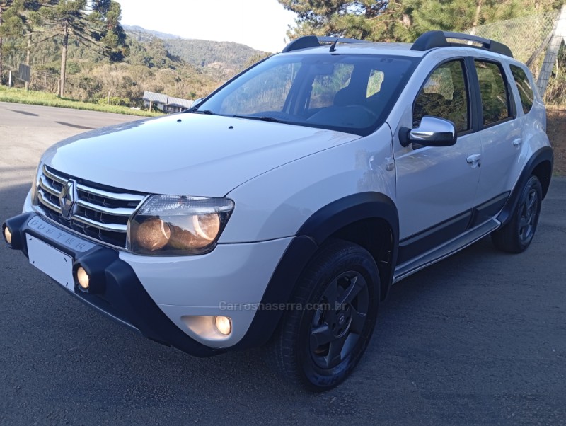 DUSTER 2.0 DYNAMIQUE 4X2 16V FLEX 4P MANUAL - 2014 - CAXIAS DO SUL