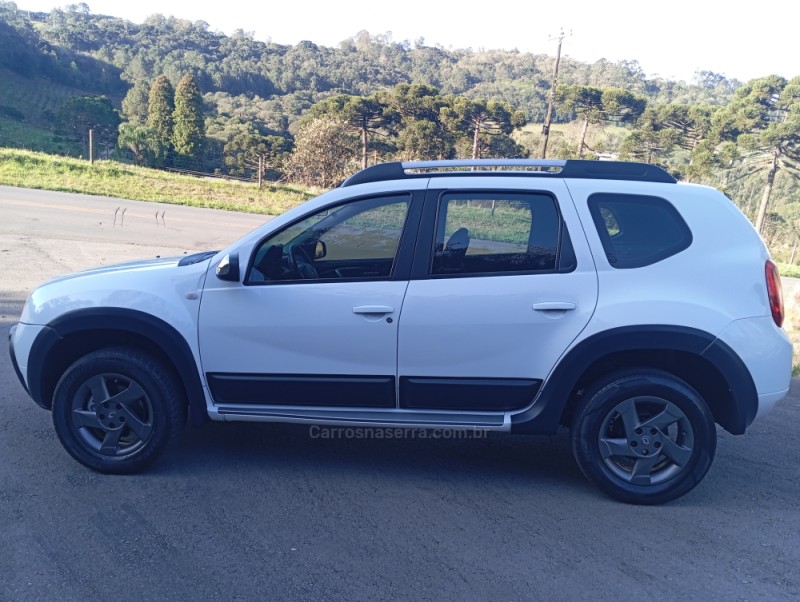 DUSTER 2.0 DYNAMIQUE 4X2 16V FLEX 4P MANUAL - 2014 - CAXIAS DO SUL