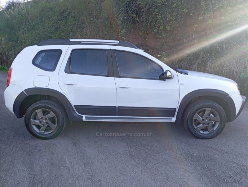 DUSTER 2.0 DYNAMIQUE 4X2 16V FLEX 4P MANUAL - 2014 - CAXIAS DO SUL