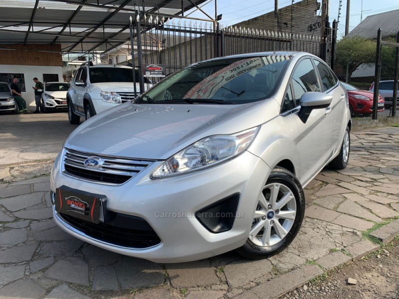 FIESTA 1.6 SE SEDAN 16V FLEX 4P MANUAL - 2011 - CAXIAS DO SUL