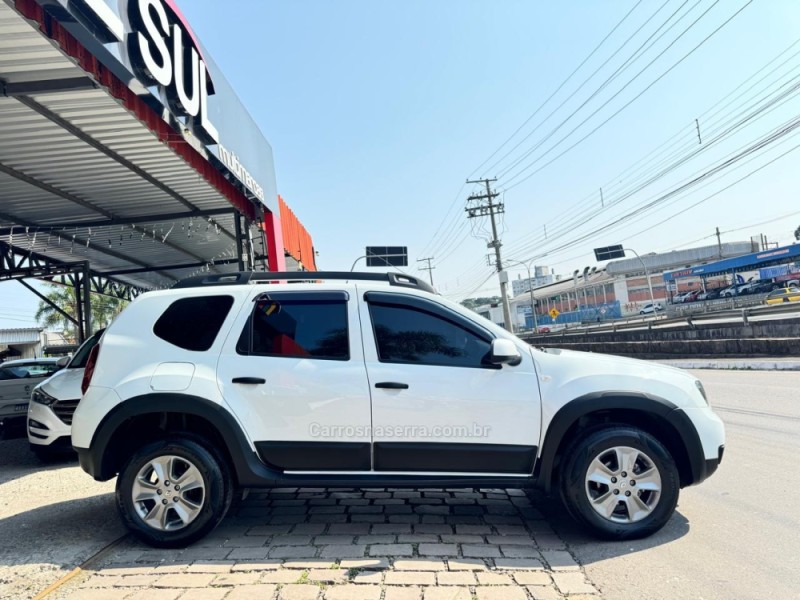 DUSTER 1.6 EXPRESSION 4X2 16V FLEX 4P MANUAL - 2016 - CAXIAS DO SUL