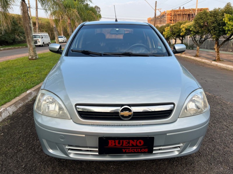 CORSA 1.4 MPFI PREMIUM 8V FLEX 4P MANUAL - 2011 - CAMPO BOM