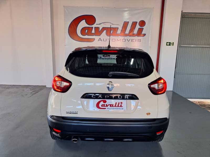 CAPTUR 1.6 LIFE 16V FLEX 4P AUTOMÁTICO - 2018 - CAXIAS DO SUL