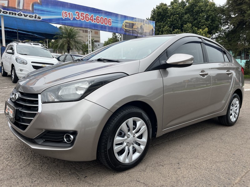 HB20S 1.6 COMFORT PLUS 16V FLEX 4P MANUAL - 2017 - DOIS IRMãOS