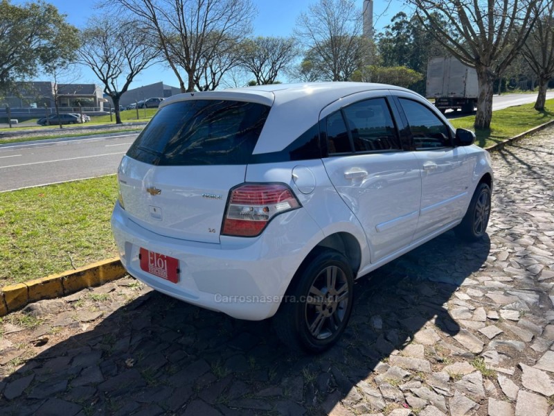 AGILE 1.4 MPFI LTZ 8V FLEX 4P MANUAL - 2011 - DOIS IRMãOS