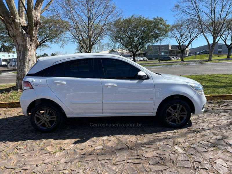 AGILE 1.4 MPFI LTZ 8V FLEX 4P MANUAL - 2011 - DOIS IRMãOS