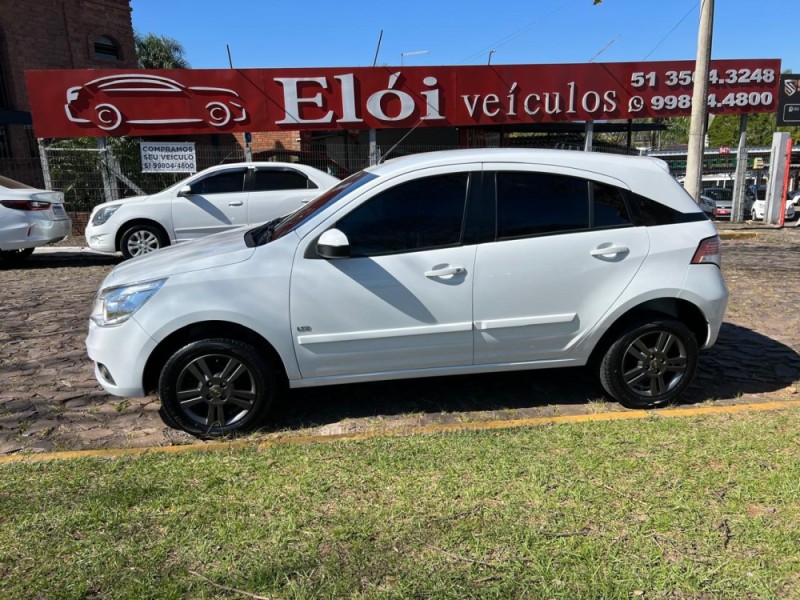 AGILE 1.4 MPFI LTZ 8V FLEX 4P MANUAL - 2011 - DOIS IRMãOS