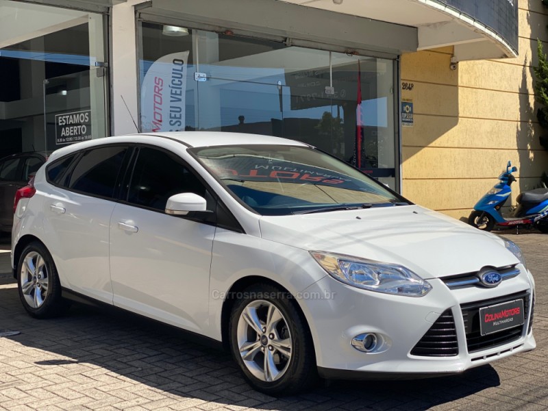 FOCUS 1.6 SE HATCH 16V FLEX 4P AUTOMÁTICO - 2015 - CAXIAS DO SUL