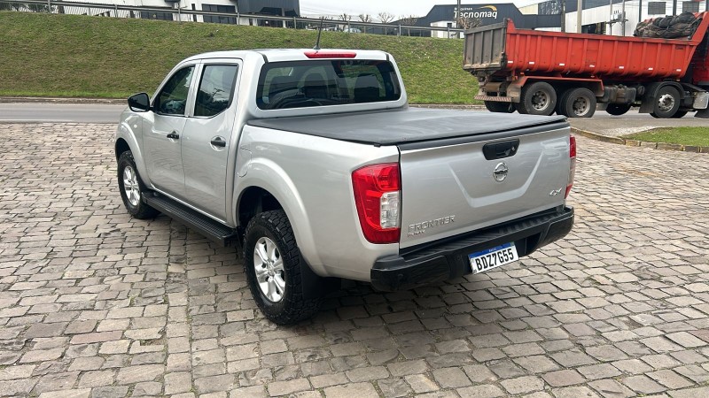 FRONTIER 2.3 S 16V 4X4 CD TURBO DIESEL 4P MANUAL - 2020 - FARROUPILHA