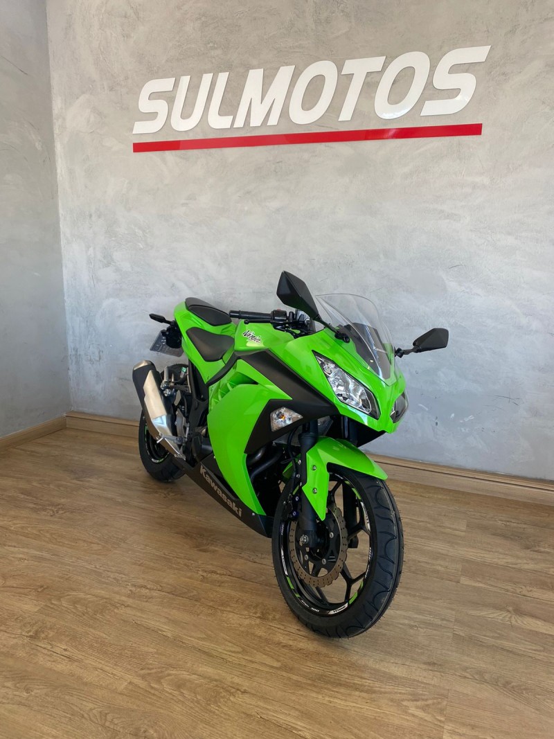 NINJA 300 ABS LIMITED EDITION - 2018 - PASSO FUNDO