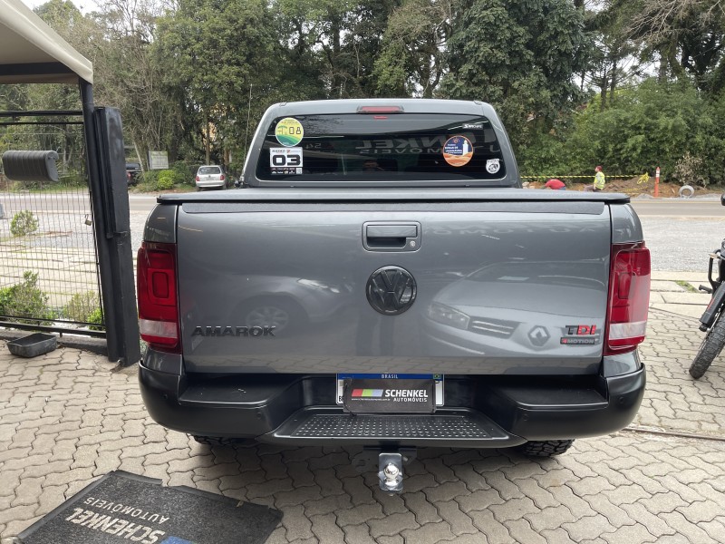 AMAROK 2.0 TRENDLINE 4X4 CD 16V TURBO INTERCOOLER DIESEL 4P AUTOMÁTICO - 2017 - NOVA PETRóPOLIS