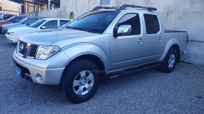 FRONTIER 2.5 LE 4X4 CD TURBO ELETRONIC DIESEL 4P AUTOMÁTICO