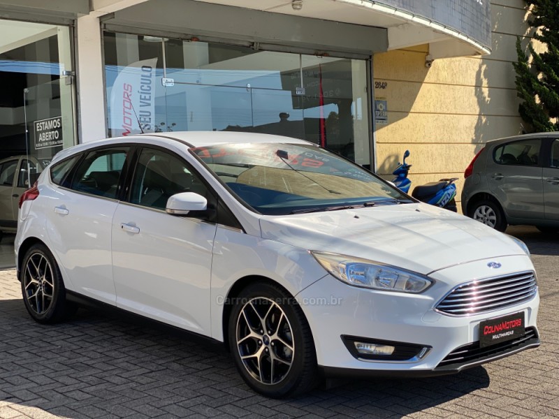 FOCUS 2.0 TITANIUM HATCH 16V FLEX 4P AUTOMÁTICO - 2016 - CAXIAS DO SUL