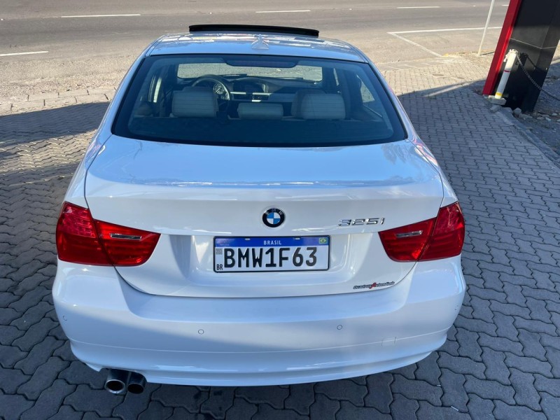 325I 2.5 SEDAN 24V GASOLINA 4P AUTOMÁTICO - 2011 - CAXIAS DO SUL