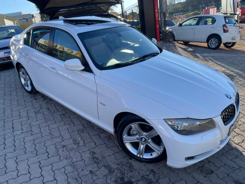 325I 2.5 SEDAN 24V GASOLINA 4P AUTOMÁTICO