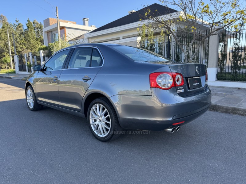 JETTA 2.5 I 20V 170CV GASOLINA 4P TIPTRONIC - 2008 - BENTO GONçALVES