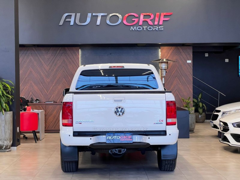 AMAROK 2.0 TRENDLINE 4X4 CD 16V TURBO INTERCOOLER DIESEL 4P AUTOMÁTICO - 2018 - CAMPO BOM