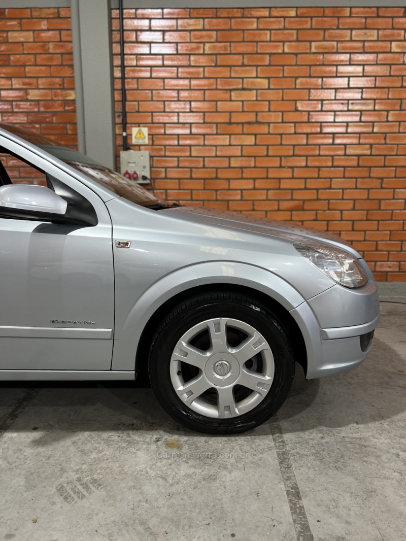 VECTRA 2.0 MPFI ELEGANCE 8V FLEX 4P MANUAL - 2009 - BENTO GONçALVES